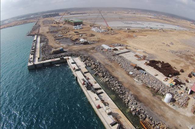 2016年2月21日，工作船码头施工全部完成-八局官微图.jpg.jpg