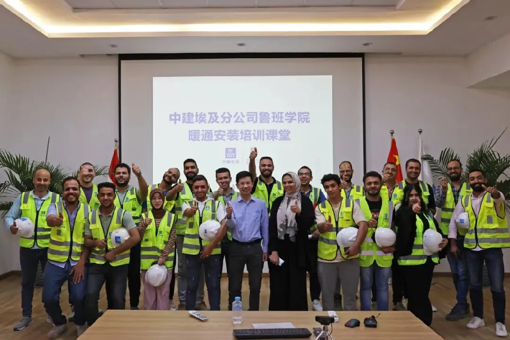 中国建筑发布埃及“鲁班工匠计划”品牌宣传片-2.png 中国建筑发布埃及“鲁班工匠计划”品牌宣传片-2.png